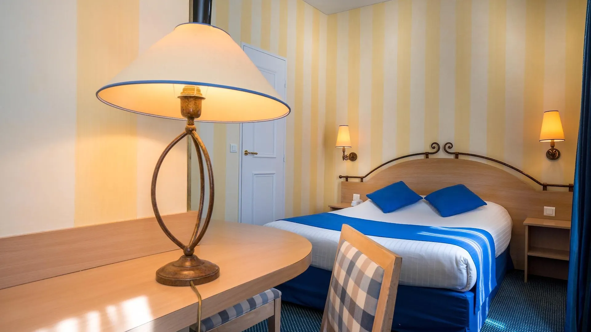 Delambre Hotel